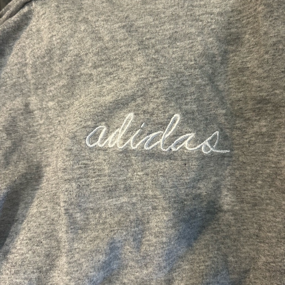 Adidas Embroidered Tee - Picture 4 of 4